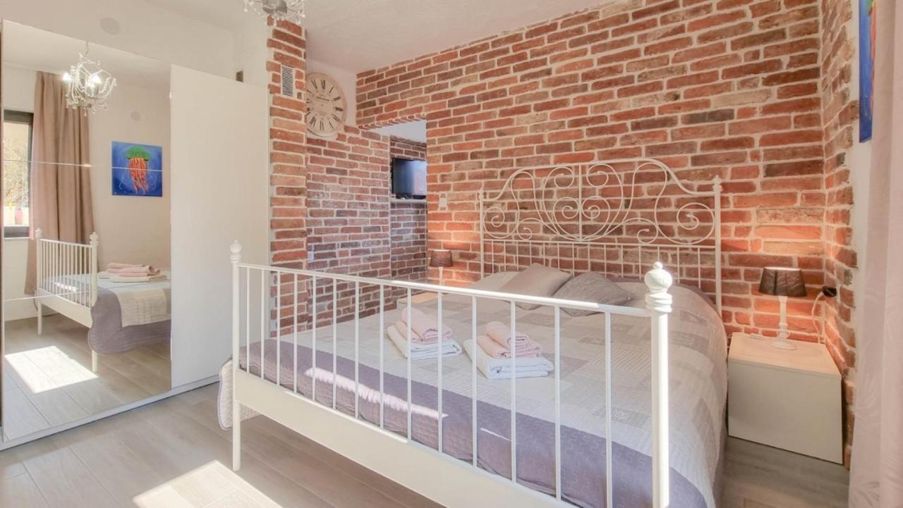 Appartement Enio à Novigrad Istria Extérieur photo