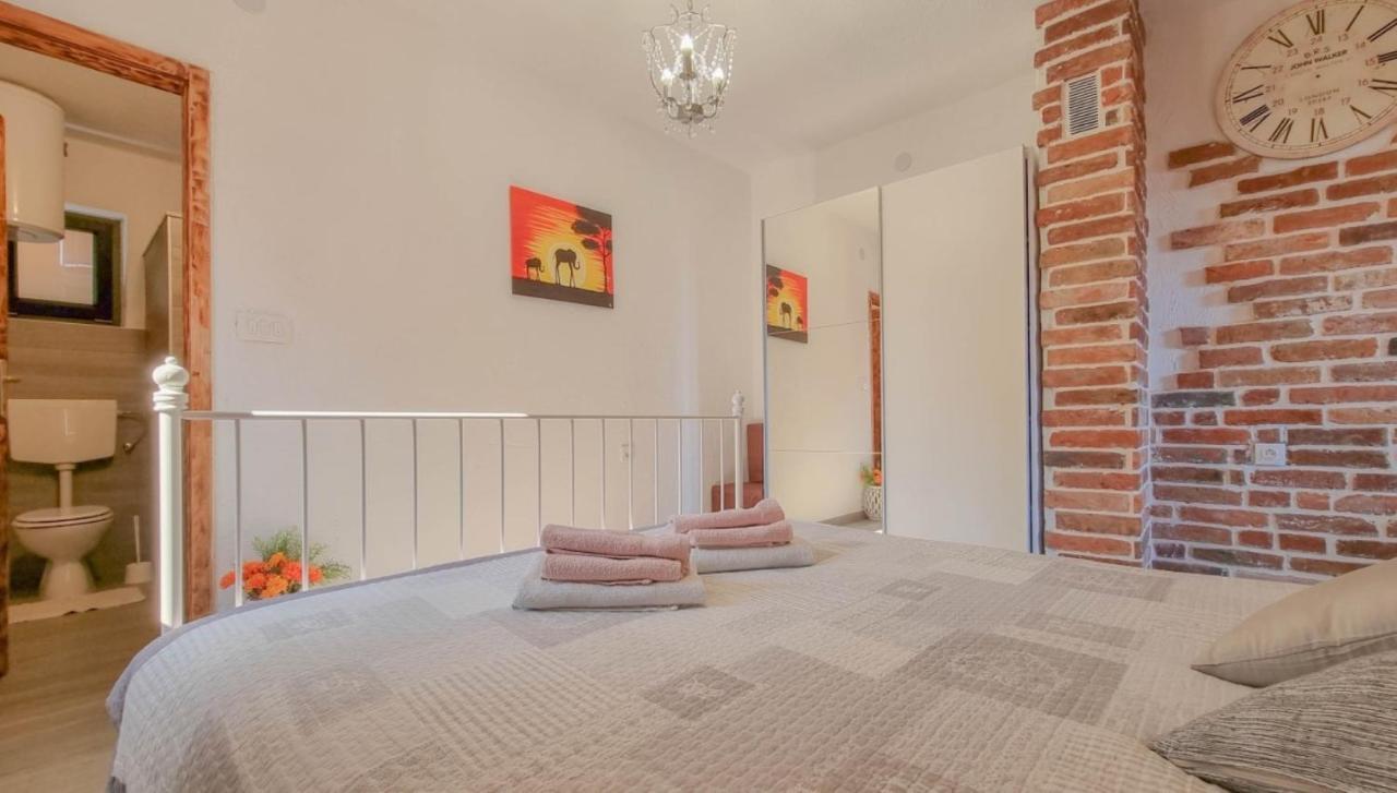 Appartement Enio à Novigrad Istria Extérieur photo